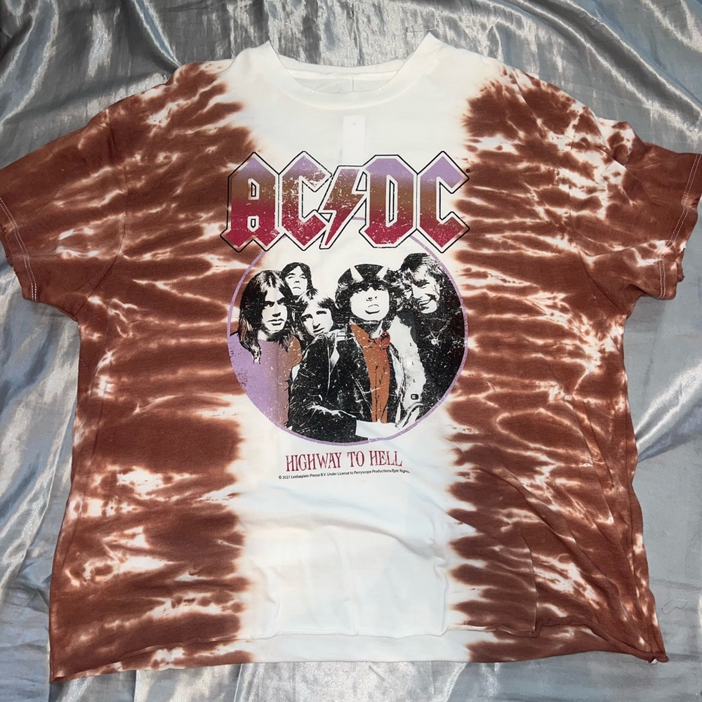 buckle overdose T size Large